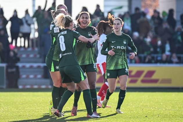 Fußball I Frauen I Saison 2025-2026 I Bundesliga I 11. Spieltag I RB Leipzig - VfL Wolfsburg I 23.11.2025 Torjubel Cora Zicai (28, VfL Wolfsburg) Leipzig RB Trainingszentrum, Cottaweg 7 Sachsen Deutschland Copyright: xLobeca InesxHähnelx
