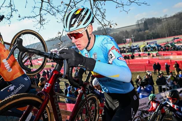 Belgian Sil De Brauwere pictured in action during the men U23 race at the World Cup cyclocross cycling event in Tabor, Czech Republic, stage 1 (out of 12) of the UCI World Cup cyclocross competition, Sunday 23 November 2025. DAVIDxPINTENS  x143618930x