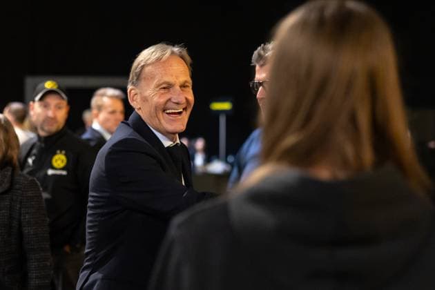 23.11.2025, Fussball, Saison 2025 2026, 1. Bundesliga, Mitgliederversammlung Borussia Dortmund, Vorsitzender der Geschäftsführung Hans-Joachim Watzke (Borussia Dortmund) lacht, Dortmund Messe Wetsfalenhalle NRW Deutschland xRHR-FOTO DEx Copyright: DennisxEwert RHR-FOTOx RHR-FOTO DE