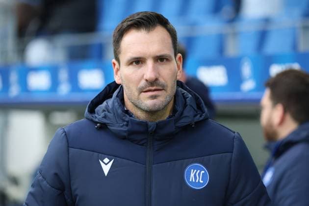 23.11.2025, Fussball, Herren, 2. Bundesliga, Saison 2025 2026, Karlsruher SC - SV 07 Elversberg, Geschäftsführer Mario Eggimann (Karlsruher SC) Karlsruhe BBBank Wildpark Baden-Württemberg Deutschland (DEU) Copyright: xSebastianxBachx
