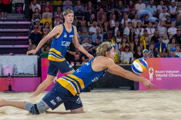 RECORD DATE NOT STATED ADELAIDE, AUSTRALIA - NOVEMBER 23: Jonatan Hellvig (Player 2 - SWE), David Åhman (Player 1 - SWE) during the Beach volleyball, Beachvolleyball World Championships at Adelaide on November 23, 2025 in Adelaide, Australia. Australia Copyright: xBEAUTIFULxSPORTS PeterxWeberx