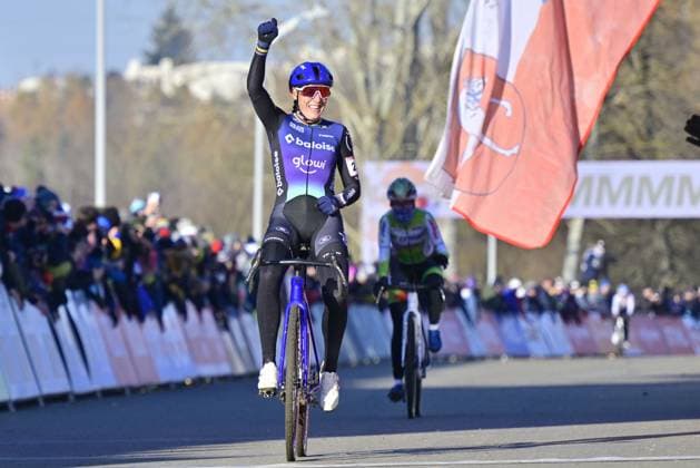 Lucinda Brand from Netherlands won the UCI Cyclo-cross World Cup race, category Elite Women, in Tabor, Czech Republic, on November 23, 2025. (CTKxPhoto VaclavxPancer) CTKPhotoP2025112303113  CTKPhotoP2025112303113