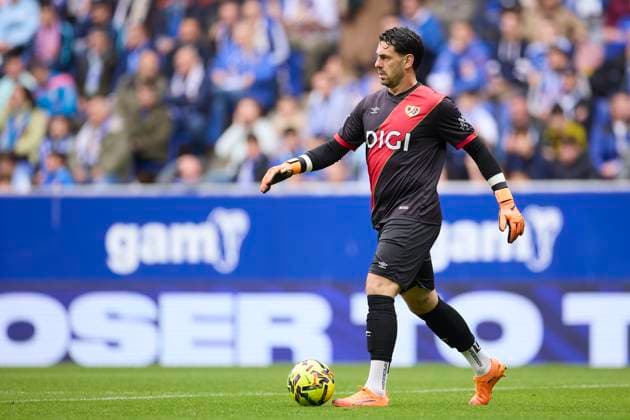 Real Oviedo v Rayo Vallecano - LaLiga EA Sports Augusto Martin Batalla of Rayo Vallecano in action during the LaLiga EA Sports match between Real Oviedo and Rayo Vallecano at Carlos Tartiere on November 23, 2025, in Oviedo, Spain. Oviedo Carlos Tartiere Asturias Spain RL_ROVvRAYV_000021 Copyright: xRicardoxLarreinax