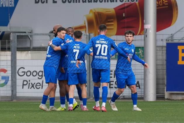 Meghon Valpoort (SGV Freiberg, 77) trifft, Torjubel, Emotionen, Torschuss, Abschluss, Torerfolg, Treffer , Deutschland, Fussball, Regionalliga Südwest, 18.Spieltag, 2025 2026, SC Freiburg II vs. SGV Freiberg, 23.11.2025, Dreisamstadion, Freiburg, Deutschland DFB REGULATIONS PROHIBIT ANY USE OF PHOTOGRAPHS AS IMAGE SEQUENCES AND OR QUASI-VIDEO. Freiburg Dreisamstadion Baden-Wuerttemberg Deutschland Copyright: xArnexAmbergx