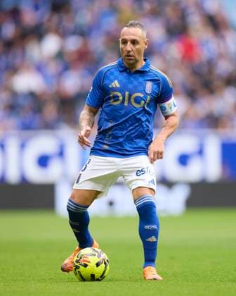 Real Oviedo v Rayo Vallecano - LaLiga EA Sports Santi Cazorla of Real Oviedo in action during the LaLiga EA Sports match between Real Oviedo and Rayo Vallecano at Carlos Tartiere on November 23, 2025, in Oviedo, Spain. Oviedo Carlos Tartiere Asturias Spain RL_ROVvRAYV_000044 Copyright: xRicardoxLarreinax