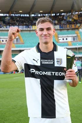 Parma™s Mateo Pellegrino Panini Player of the match Serie A Enilive 2025 2026 during the Serie A soccer match between Hellas Verona and Parma at the Bentegodi Stadium in Verona, north west Italy - Sunday , November 23 , 2025. - Soccer .  Copyright: xPaolaxGarbuio Lapressex