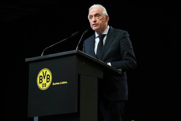 Mitgliederversammlung Borussia Dortmund am 23.11.2025 in der Westfalenhalle in Dortmund Dr. Reinhold Lunow ( Präsident Dortmund )