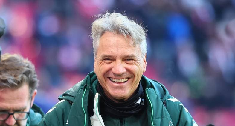 RB Leipzig - Bremen Bundesliga Leipzig, 23.11.2025, Red Bull Arena, Fussball, Bundesliga, Spieltag 11 , RB Leipzig vs. SV Werder Bremen , Im Bild: Trainer Horst Steffen (Werder Bremen) ,