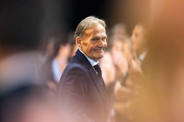 23.11.2025, Fussball, Saison 2025 2026, 1. Bundesliga, Mitgliederversammlung Borussia Dortmund, Vorsitzender der Geschäftsführung Hans-Joachim Watzke (Borussia Dortmund) wird aus seinem Amt verabschiedet, Dortmund Messe Wetsfalenhalle NRW Deutschland xRHR-FOTO DEx Copyright: DennisxEwert RHR-FOTOx RHR-FOTO DE