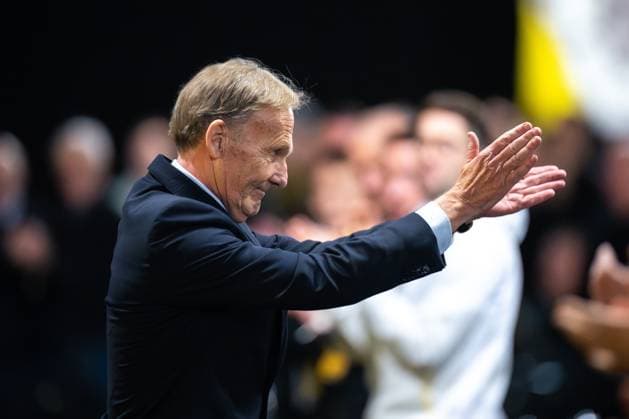 23.11.2025, Fussball, Saison 2025 2026, 1. Bundesliga, Mitgliederversammlung Borussia Dortmund, Vorsitzender der Geschäftsführung Hans-Joachim Watzke (Borussia Dortmund) wird aus seinem Amt verabschiedet, Dortmund Messe Wetsfalenhalle NRW Deutschland xRHR-FOTO DEx Copyright: DennisxEwert RHR-FOTOx RHR-FOTO DE