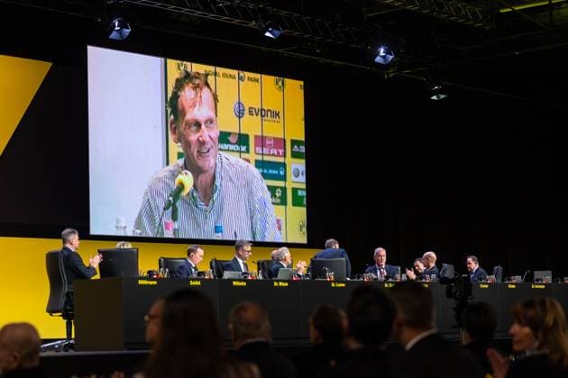 23.11.2025, Fussball, Saison 2025 2026, 1. Bundesliga, Mitgliederversammlung Borussia Dortmund, Vorsitzender der Geschäftsführung Hans-Joachim Watzke (Borussia Dortmund) wird aus seinem Amt verabsschiedet, Dortmund Messe Wetsfalenhalle NRW Deutschland xRHR-FOTO DEx Copyright: DennisxEwert RHR-FOTOx RHR-FOTO DE