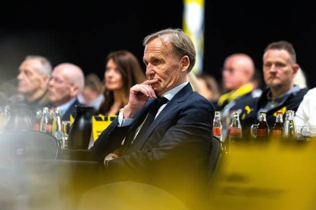 23.11.2025, Fussball, Saison 2025 2026, 1. Bundesliga, Mitgliederversammlung Borussia Dortmund, Vorsitzender der Geschäftsführung Hans-Joachim Watzke (Borussia Dortmund) wird aus seinem Amt verabschiedet, Dortmund Messe Wetsfalenhalle NRW Deutschland xRHR-FOTO DEx Copyright: DennisxEwert RHR-FOTOx RHR-FOTO DE