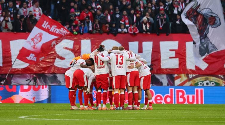 RB Leipzig - Bremen Bundesliga Leipzig, 23.11.2025, Red Bull Arena, Fussball, Bundesliga, Spieltag 11 , RB Leipzig vs. SV Werder Bremen , Im Bild: RB Leipzig Spielerkreis ,