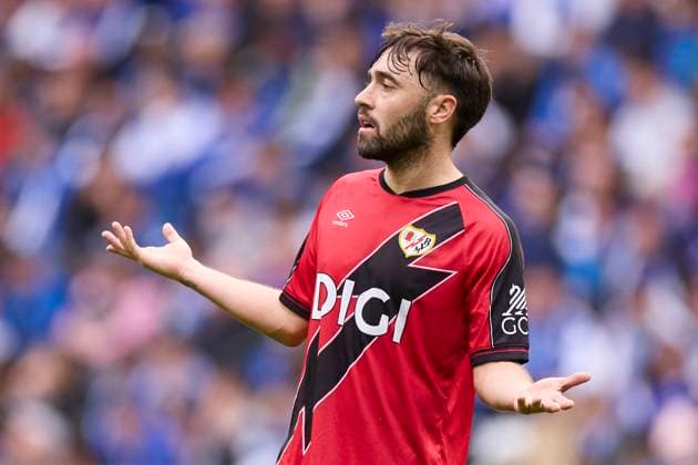 Real Oviedo v Rayo Vallecano - LaLiga EA Sports Unai Lopez of Rayo Vallecano reacts during the LaLiga EA Sports match between Real Oviedo and Rayo Vallecano at Carlos Tartiere on November 23, 2025, in Oviedo, Spain. Oviedo Carlos Tartiere Asturias Spain RL_ROVvRAYV_000147 Copyright: xRicardoxLarreinax