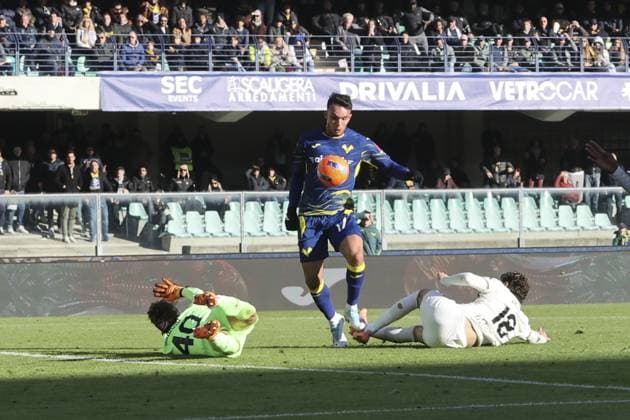 Giovane Santana do Nascimiento of Hellas Verona FC scores a goal during Hellas Verona FC vs Parma Calcio FC, 12Â° Serie A Enilive 2025-26 game at Marcantonio Bentegodi stadium in Verona (VR), Italy, on November 23, 2025.  Copyright: xDavidexCasentini IPAxSportx xipa-agency.netx xx IPA_68297717 IPA_Agency_IPA68297717