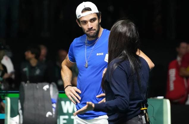 November 23, 2025, Bologna, Bretagne, Italy: Matteo Berrettini of Italia during Davis Cup 2025, Final 8, Tennis event on 23November 2025 in Bologna, Italy - Photo Bologna Italy - ZUMAl193 20251123_zsp_l193_018 Copyright: xLaurentxLairysx