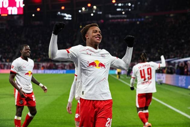 Torjubel - Torschütze Assan Quedraogo (RB Leipzig,20) trifft zum 1-0 - 1. Fussball Bundesliga Saison 2025-2026 Punktspiel RB Leipzig vs. Werder Bremen in der Red Bull Arena in Leipzig - Aktion,Fussball,Deutschland,Mann,Männer,23.11.2025
