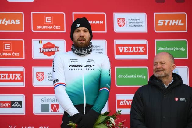 Third Dutch Joris Nieuwenhuis pictured on the podium of the men elite race at the World Cup cyclocross cycling event in Tabor, Czech Republic, stage 1 (out of 12) of the UCI World Cup cyclocross competition, Sunday 23 November 2025. DAVIDxPINTENS  x143654443x