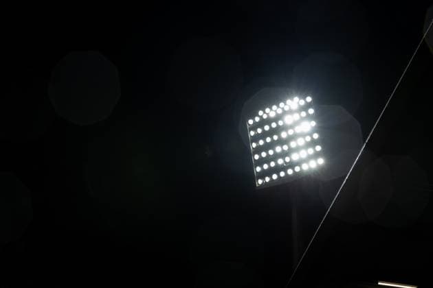 23.11.2025, xkwix, Fußball, Regionalliga West, VfL Bochum 1848 U21, U 21 - FC Gütersloh, Vonovia Ruhrstadion: Flutlicht vom Ruhstadion NRW Deutschland