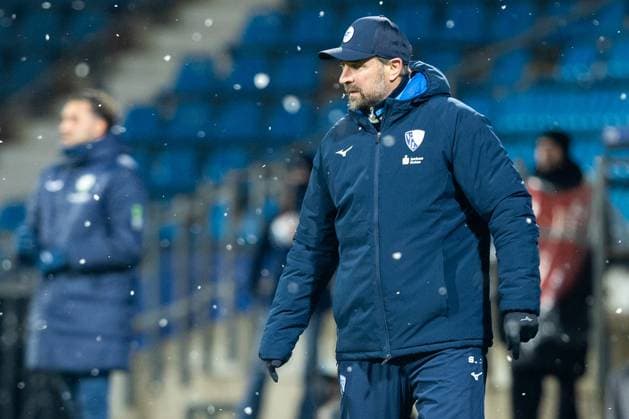 23.11.2025, xkwix, Fußball, Regionalliga West, VfL Bochum 1848 U21, U 21 - FC Gütersloh, Vonovia Ruhrstadion: Heiko Butscher (VfL Bochum U21 Cheftrainer) NRW Deutschland