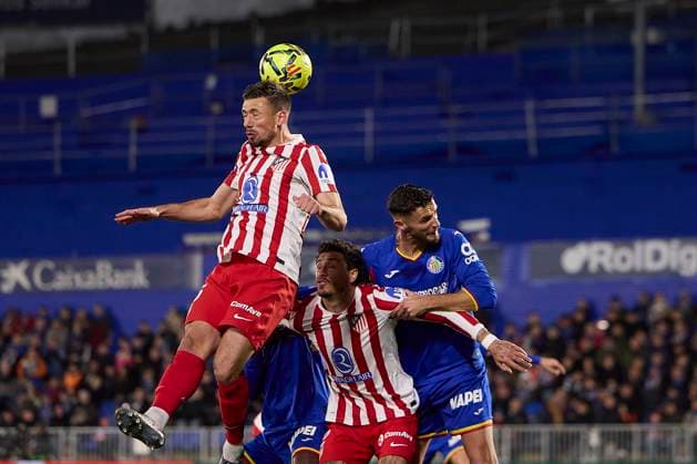 Clement Lenglet (Atletico de Madrid) controls the ball during the LaLiga EA Sports match between Getafe CF v AtlÃ tico Madrid at Coliseum on November 23, 2025 in Getafe, Spain. (Photo by Manu Reino DeFodi Images)