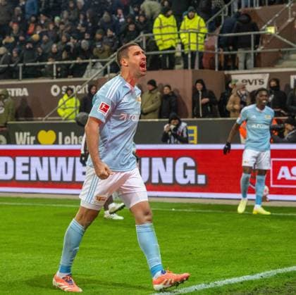Fussball, Herren, Saison 2025 2026, 1. Bundesliga (11. Spieltag), FC St. Pauli - 1. FC Union Berlin, Rani Khedira (1. FC Union Berlin), Jubel nach Abpfiff, 23.11. 2025, Copyright: xMatthiasxKochx