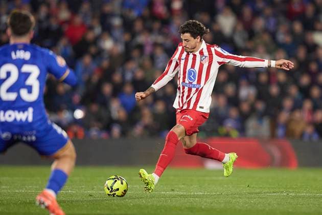 Jose Maria Gimenez (Atletico de Madrid) controls the ball during the LaLiga EA Sports match between Getafe CF v AtlÃ tico Madrid at Coliseum on November 23, 2025 in Getafe, Spain. (Photo by Manu Reino DeFodi Images)