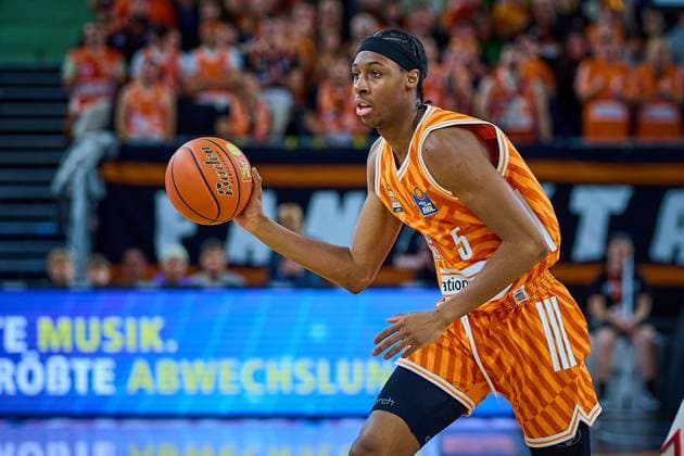 Mohamed Diakite (ratiopharm ulm, 05) GER, ratiopharm ulm vs. FC Bayern, Basketball, 8. Spieltag, EasyCredit Bundesliga, Spielzeit 2025 2026, 23.11.2025 GER, ratiopharm ulm vs. FC Bayern, Basketball, 8. Spieltag, EasyCredit Bundesliga, Spielzeit 2025 2026, 23.11.2025 Neu-Ulm Copyright: xEibner-Pressefoto GeraldxOelze-dexStoppanyx EP_ODS