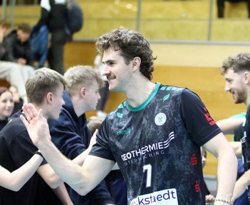 Yoan DAVID (Haching), nach dem Sieg He-Volleyball, 1. BL,25 26, TSV Haching Muenchen vs Barock Volleys Ludwigsburg, , Geothermie Arena, Unterhaching, 23.11.25 Copyright: WolfgangxFehrmann