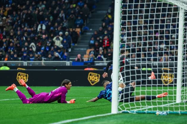 Christian Pulisic of AC Milan scores a goal during Serie A 2025 26 football match between FC Internazionale and AC Milan at San Siro Stadium in Milan Milan Italy Copyright: xBEAUTIFULxSPORTS Carabellix