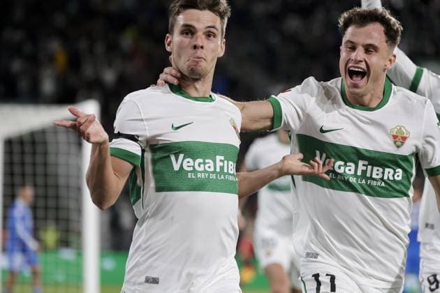 Elche v Real Madrid - La Liga ELCHE, SPAIN - NOVEMBER 23: A. Febas of Elche CF celebrates after scoring the 1-0 goal with his teammates during LaLiga match between Elche and Real Madrid at Martinez Valero stadium in Elche, Spain on November 23, 2025. Jose Miguel Fernandez Anadolu Elche Spain. Editorial use only. Please get in touch for any other usage.  Copyright: x2025xAnadoluxJosexMiguelxFernandezx