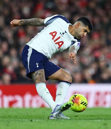 Cristian Romero of Tottenham Hotspur Arsenal v Tottenham Hotspur, Premier League, Football, Emirates Stadium, London, UK - 23 Nov 2025London Emirates Stadium United Kingdom EDITORIAL USE ONLY No use with unauthorised audio, video, data, fixture lists, club league logos or live services. Online in-match use limited to 120 images, no video emulation. No use in betting, games or single club league player publications. Copyright: xMichaelxZemanek Shutterstockx 15860967cj
