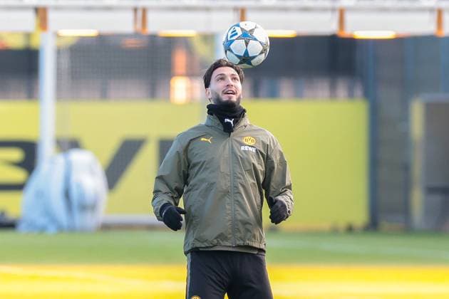 24.11.2025, Fussball, Saison 2025 2026, UCL, Abschlusstraining Borussia Dortmund, Ramy Bensebaini (Borussia Dortmund), Dortmund Trainingsgelände BVB NRW Deutschland xRHR-FOTO DEx Copyright: DennisxEwert RHR-FOTOx RHR-FOTO DE