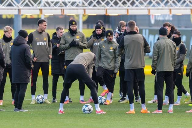 24.11.2025, Fussball, Saison 2025 2026, v. l. Felix Nmecha (Borussia Dortmund), Jobe Bellingham (Borussia Dortmund), Julien Duranville (Borussia Dortmund), UCL, Abschlusstraining Borussia Dortmund, Dortmund Trainingsgelände BVB NRW Deutschland xRHR-FOTO DEx Copyright: DennisxEwert RHR-FOTOx RHR-FOTO DE