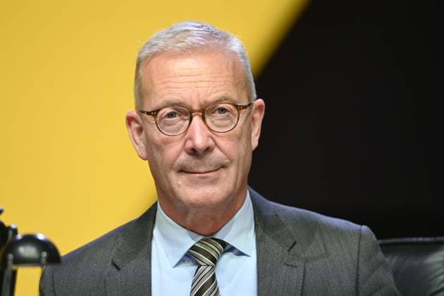 Thomas TRESS, Treß, Vorstandsmitglied, Finanzvorstand, CFO, Hauptversammlung der Borussia Dortmund GmbH & Co. KGaA, Dortmunder Westfalenhalle, 24.11.2025 oÂ
