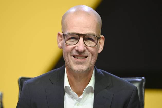 Carsten CRAMER, Vorstandsmitglied, Hauptversammlung der Borussia Dortmund GmbH & Co. KGaA, Dortmunder Westfalenhalle, 24.11.2025 oÂ