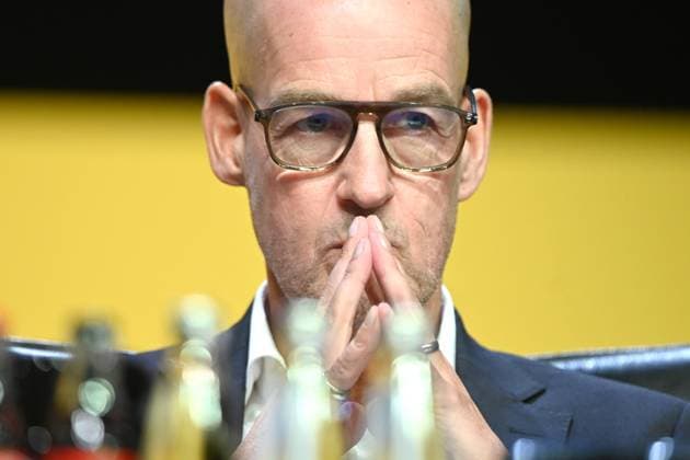 Carsten CRAMER, Vorstandsmitglied, Hauptversammlung der Borussia Dortmund GmbH & Co. KGaA, Dortmunder Westfalenhalle, 24.11.2025 oÂ *** Carsten CRAMER, Member of the Executive Board, Annual General Meeting of Borussia Dortmund GmbH Co KGaA, Dortmund Westfalenhalle, 24 11 2025 oÂ
