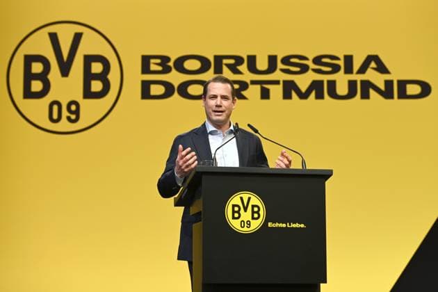 Lars RICKEN, Vorstandsmitglied, Hauptversammlung der Borussia Dortmund GmbH & Co. KGaA, Dortmunder Westfalenhalle, 24.11.2025 oÂ