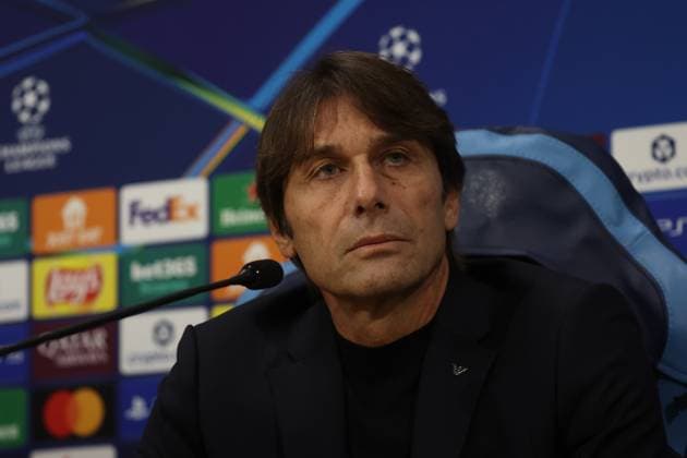 November 24, 2025, Naples, Napoli, Italy: Antonio Conte coach of Napoli during a press conference, PK, Pressekonferenz and head of match of the UEFA Champions League 2025 26, League Phase at Stadio Maradona on November 24, 2025 in Naples, Italy Naples Italy - ZUMAl131 20251124_zsp_l131_002 Copyright: xCiroxDexLucax