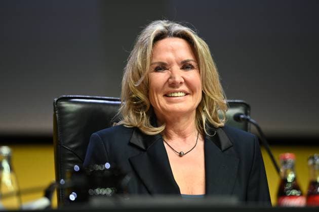 Silke SEIDEL, Aufsichtsratsvorsitzende, Hauptversammlung der Borussia Dortmund GmbH & Co. KGaA, Dortmunder Westfalenhalle, 24.11.2025 oÂ