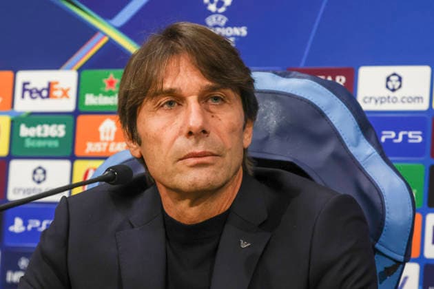 press conference, PK, Pressekonferenz SSC Napoli Napoli™s Italian coach Antonio Conte during the SSC Napoli press conference the day before the Champions League football match against Qarabag Futbol Klubu at the Diego Armando Maradona stadium in Napoli on 24 November, 2025. CDL12570 Copyright: xAntonioxBalascox