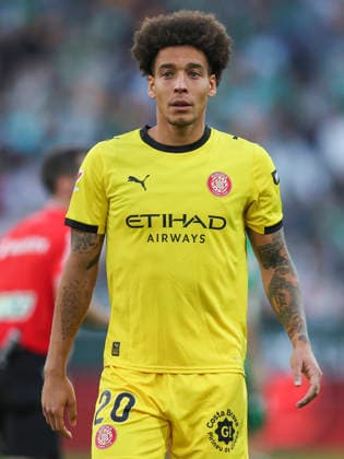 ESP: Real Betis - Girona FC. La Liga EA Sports. Date 13 Axel Witsel of Girona FC during the La Liga EA Sports match between Real Betis and Girona FC played at La Cartuja Stadium on November 23, 2025 in Sevilla, Spain. kpng Copyright: xAntonioxPozox xPRESSINx AP_251123_BET_GIR_059