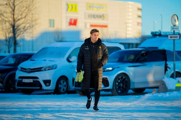 Bodo Glimt training Bodo 20251124 Patrick Berg at the training for Bodo Glimt in Nordlandshallen the day before the Champions League football match against Juventus Photo Stian Lysberg Solum NTB Bodo Norway EDITORIAL USE ONLY RESTRICTED USE FOR BETTING COMPANIES  Copyright: xStianxLysbergxSolumx xNTBx