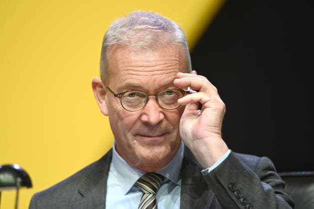 Thomas TRESS, Treß, Vorstandsmitglied, Finanzvorstand, CFO, Hauptversammlung der Borussia Dortmund GmbH & Co. KGaA, Dortmunder Westfalenhalle, 24.11.2025 oÂ