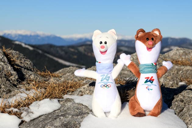 Milano Cortina 2026, Maskottchen Tina und Milo OLYMPICS - Winter Olympic Games, Olympische Spiele, Olympia, OS Milano Cortina 2026 MARIA LANKOWITZ,AUSTRIA,23.NOV.25 - OLYMPICS - Winter Olympic Games Milano Cortina 2026, preview. Image shows the mascots Tina and Milo (Milano Cortina 2026).  GEPAxpictures xMarioxBuehner-Wei