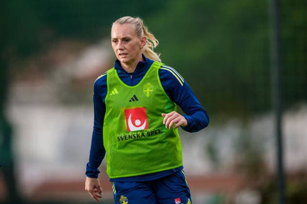 251124 Stina Blackstenius of the women s national football team of Sweden at a training session on November 24, 2025 in Albufeira. Photo: Ludvig Thunman BILDBYRAN kod LT LT0751 fotboll football soccer fotball träning practice training sverige sweden dam bbeng sverige sweden Copyright: LUDVIGxTHUNMAN BB251124LT013