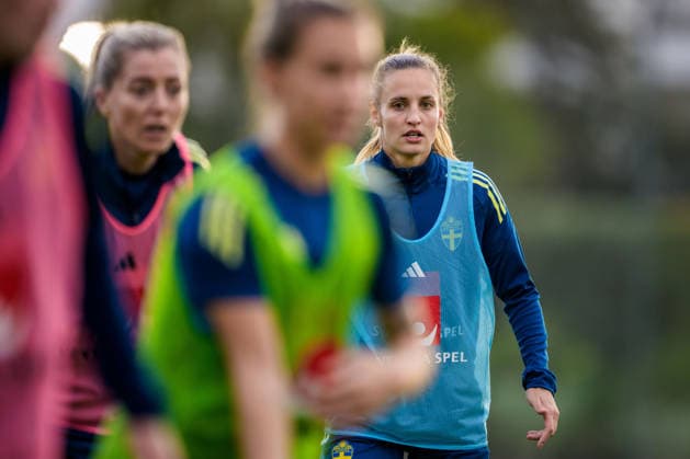 251124 Nathalie Björn of the women s national football team of Sweden at a training session on November 24, 2025 in Albufeira. Photo: Ludvig Thunman BILDBYRAN kod LT LT0751 fotboll football soccer fotball träning practice training sverige sweden dam bbeng sverige sweden Copyright: LUDVIGxTHUNMAN BB251124LT015