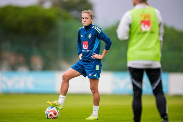 251124 Filippa Angeldahl of the women s national football team of Sweden at a training session on November 24, 2025 in Albufeira. Photo: Ludvig Thunman BILDBYRAN kod LT LT0751 fotboll football soccer fotball träning practice training sverige sweden dam bbeng sverige sweden Copyright: LUDVIGxTHUNMAN BB251124LT022