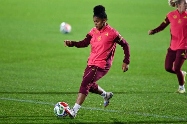 Shekiera Martinez (Deutschland) am Ball, GER, UEFA Nations League, Training der Frauen Fussball-Nationalmannschaft vor dem finalspiel Deutschland vs Spanien, 24.11.2025. GER, UEFA Nations League, Training der Frauen Fussball-Nationalmannschaft vor dem finalspiel Deutschland vs Spanien, 24.11.2025. Frankfurt am Main Copyright: xEibner-Pressefoto FlorianxWiegandx EP_FWD