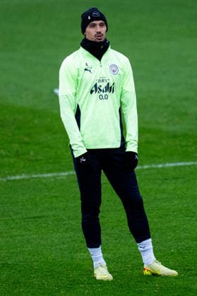 MANCHESTER, ENGLAND - NOVEMBER 24: Tijjani Reijnders of Manchester City looks on during a training session ahead of the UEFA Champions League 2025 26 League Phase MD5 match between Manchester City and Bayer 04 Leverkusen at Manchester City Football Academy on November 24, 2025 in Manchester, England. (Photo by Rene Nijhuis) SPO  Copyright: xRenexNijhuis